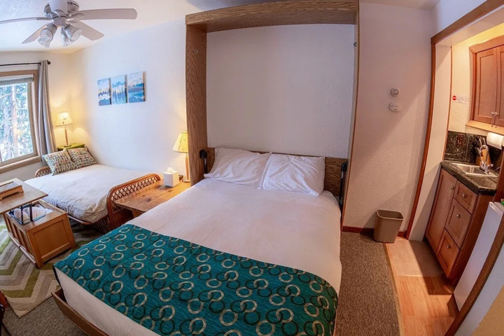 Exterior of Sun Meadows 1 - 303a Hotel Style Studio Bedroom Condo