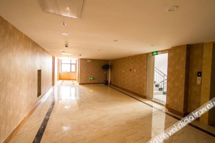 Hotel Interior 13 of 18