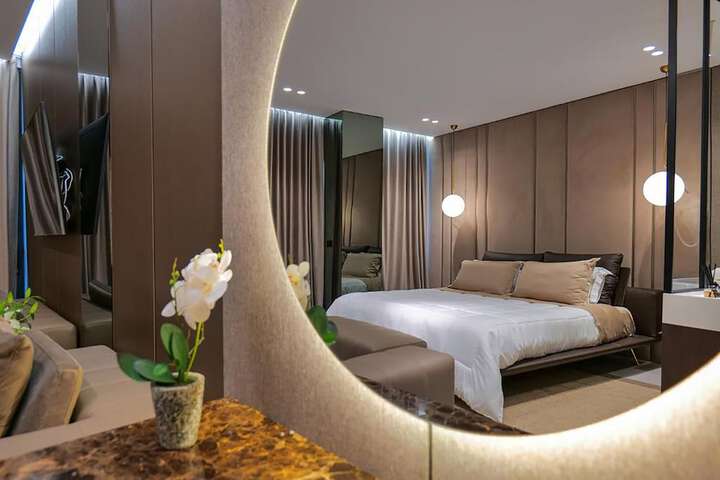 Room 25 of 201