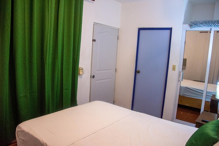 Room 47 of 150
