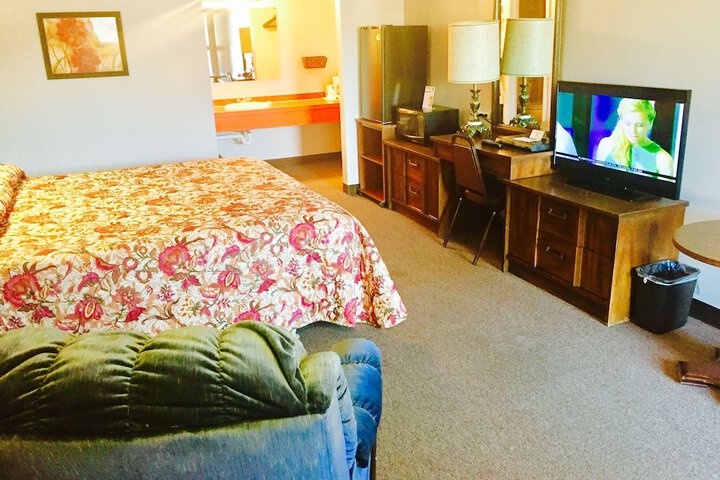 Room 4 of 34