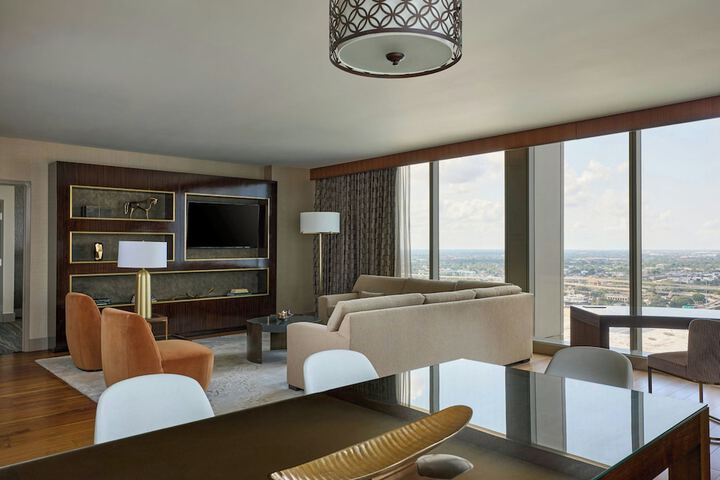 Room 44 of 173