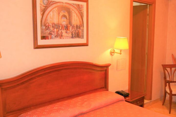 Room 49 of 201