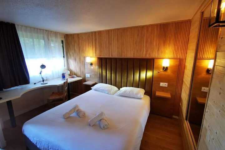 Room 8 of 55