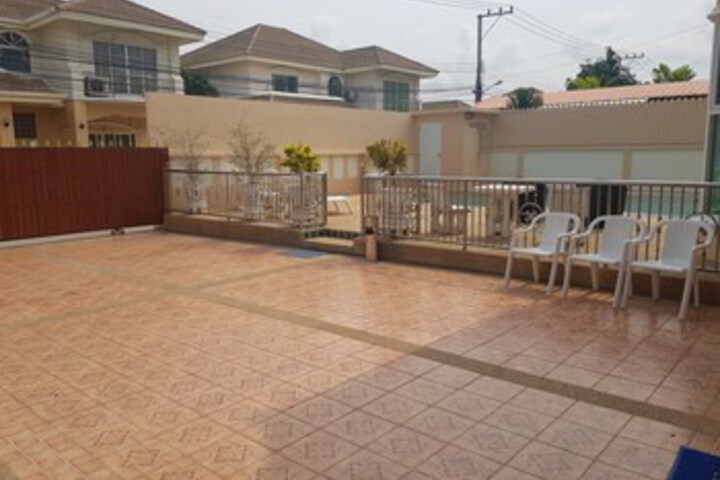 Terrace/Patio 26 of 27