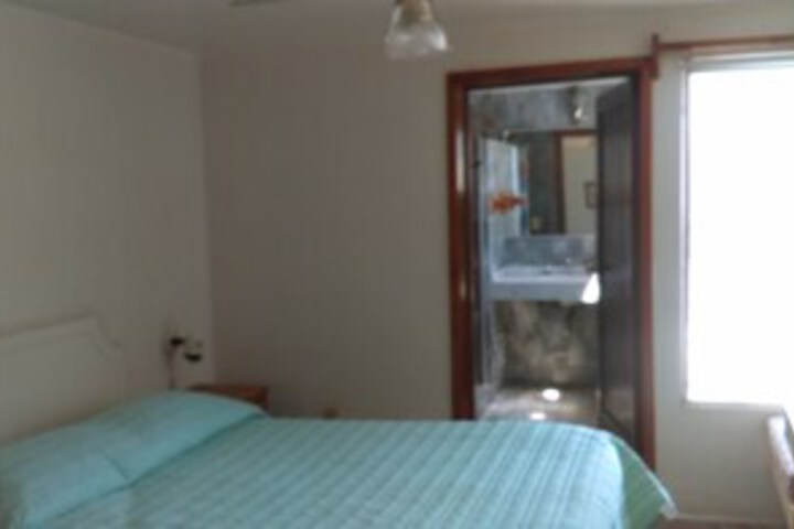 Room 29 of 33