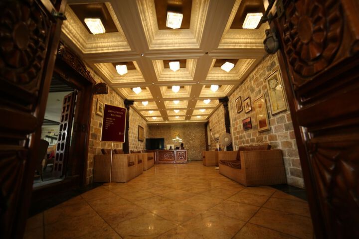 Ballroom/Hall 40 of 47