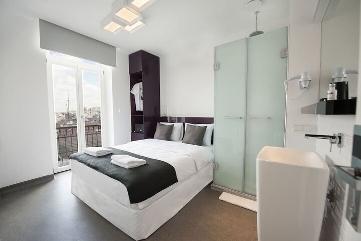 Room 20 of 80