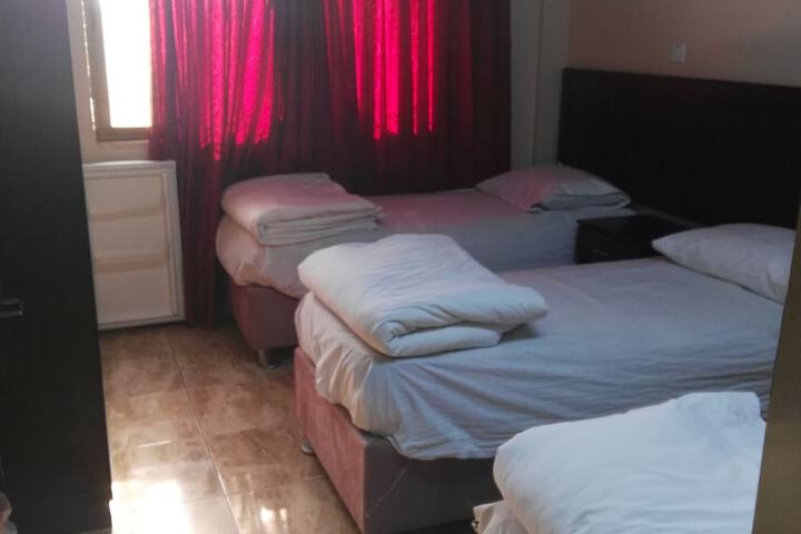 Room 10 of 40
