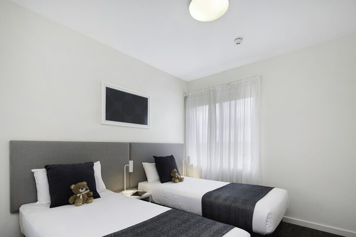 Room 5 of 40