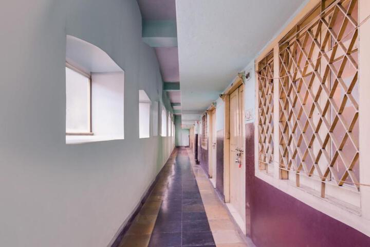 Hotel O New Sri Sai Amaravati Lodge