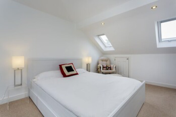Room 18 of 26