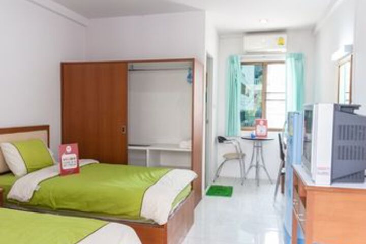 Room 11 of 26
