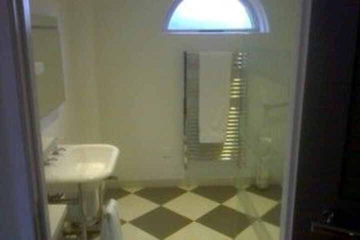 Room 43 of 61