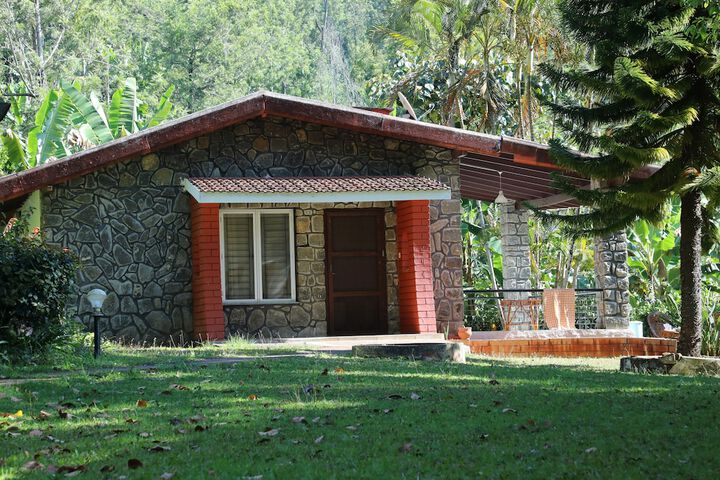 Room 4 of 43