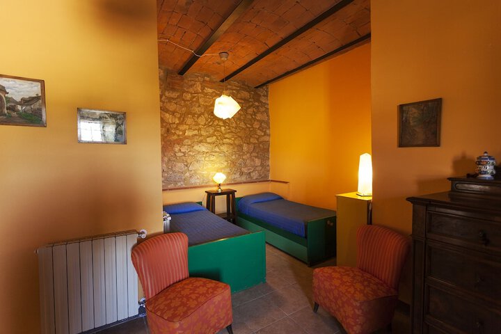 Room 6 of 45