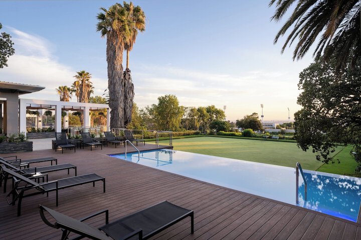 Pool 19 of 83