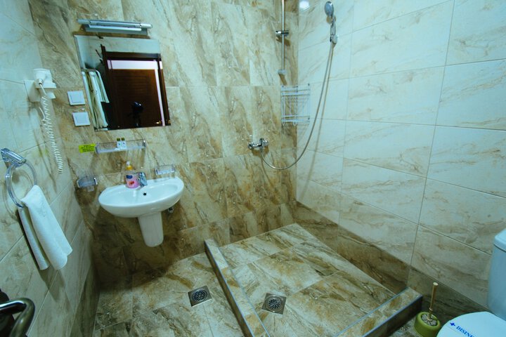 Room 41 of 61