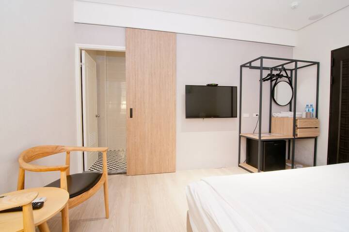 Room 18 of 44
