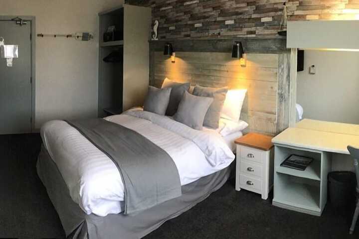 Room 21 of 59