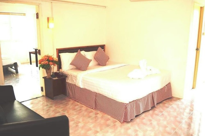 Room 5 of 24