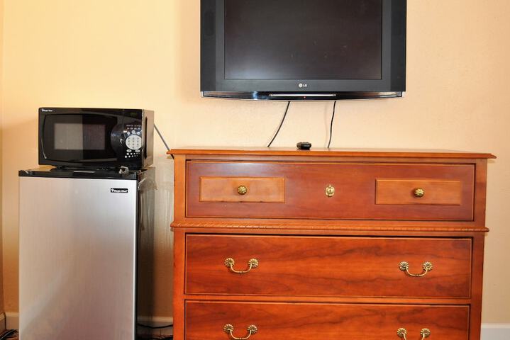 Room 3 of 23