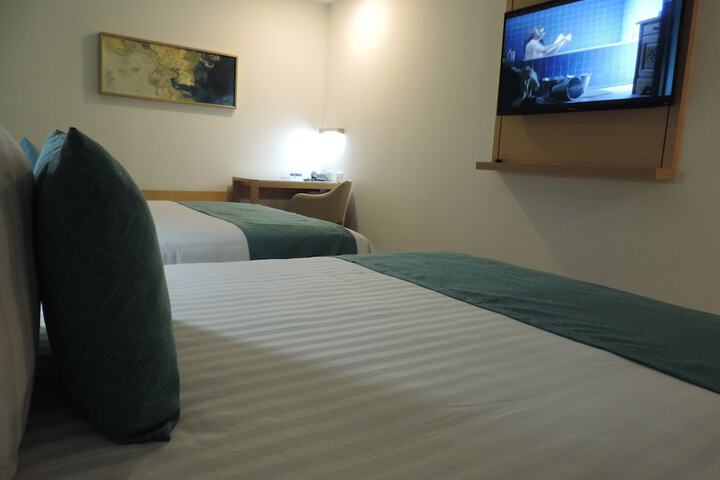 Room 25 of 70