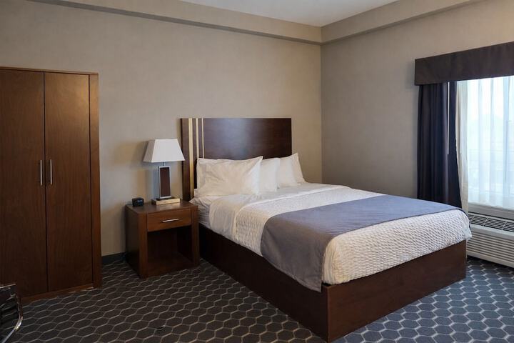Room 6 of 23