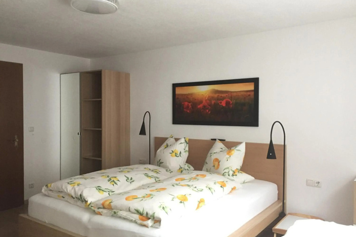 Room 6 of 21
