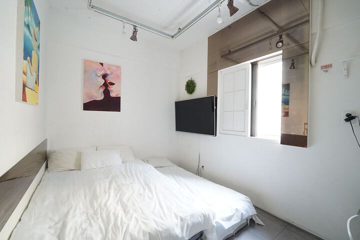 Room 29 of 43