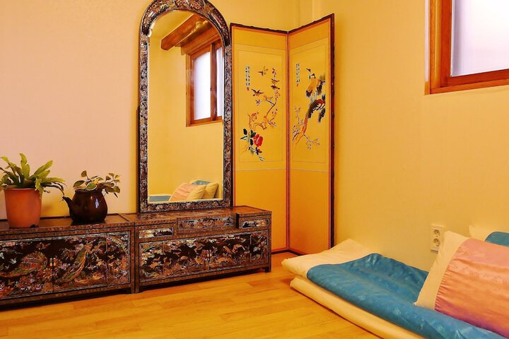 Room 6 of 34