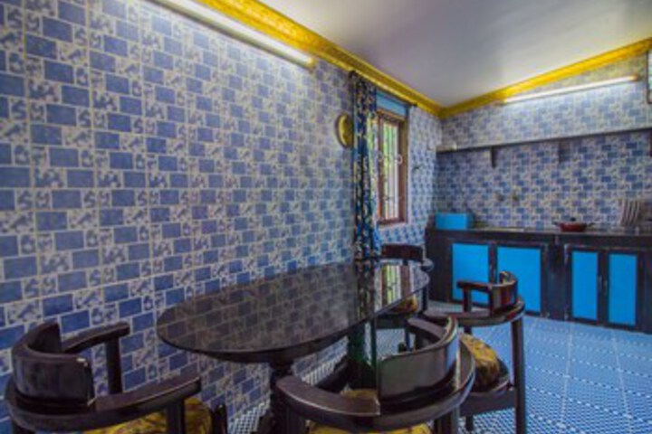 Room 6 of 24