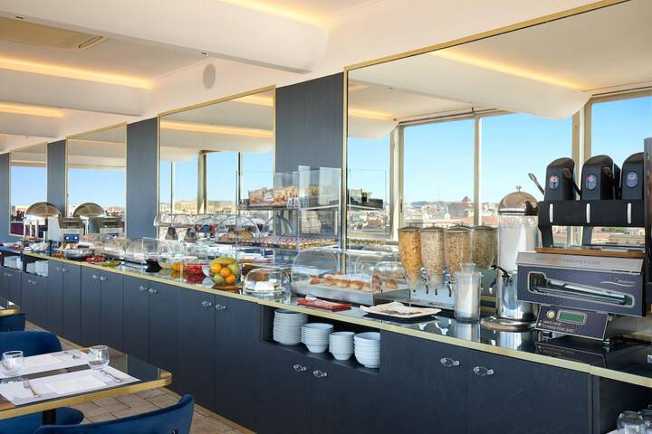 Breakfast/Coffee Service 63 of 88