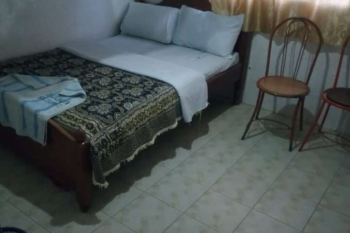 Room 8 of 31