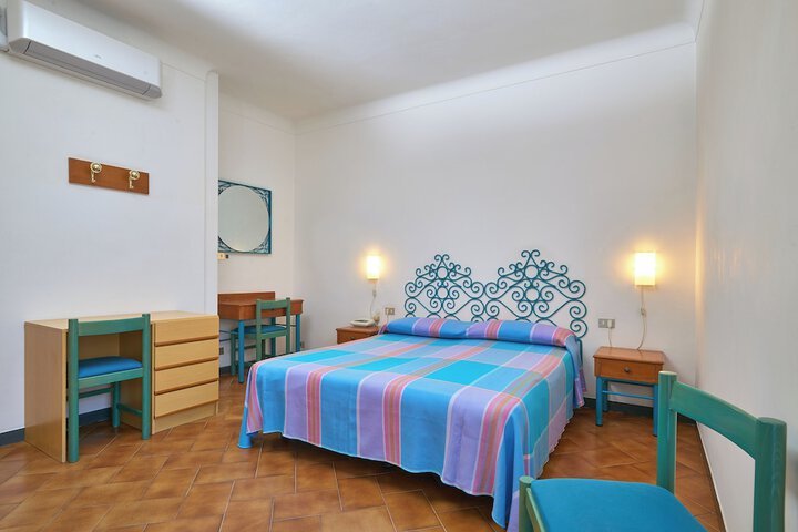Room 26 of 66