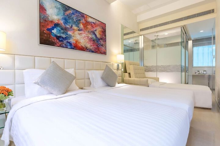 Room 9 of 22