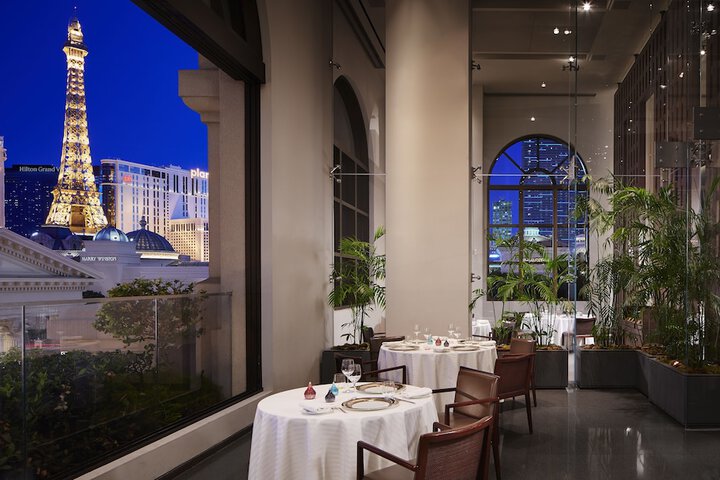 Dining 157 of 197