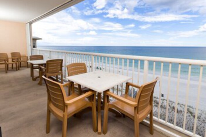 Terrace/Patio 3 of 32