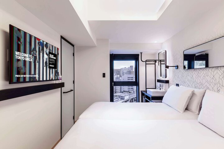 Room 21 of 66