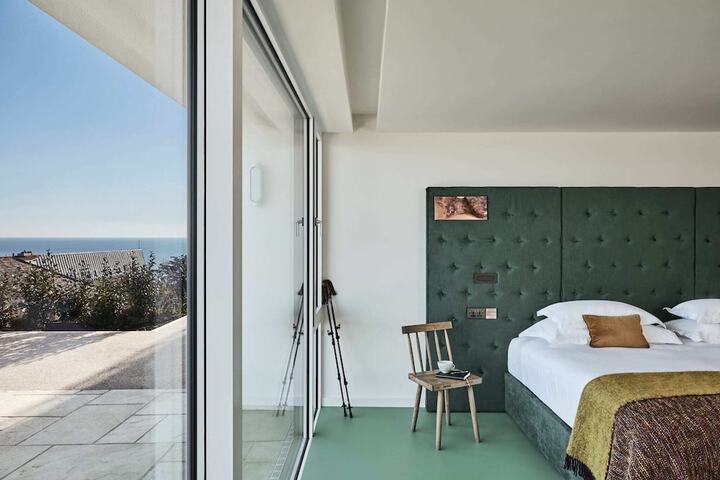 Room 14 of 54