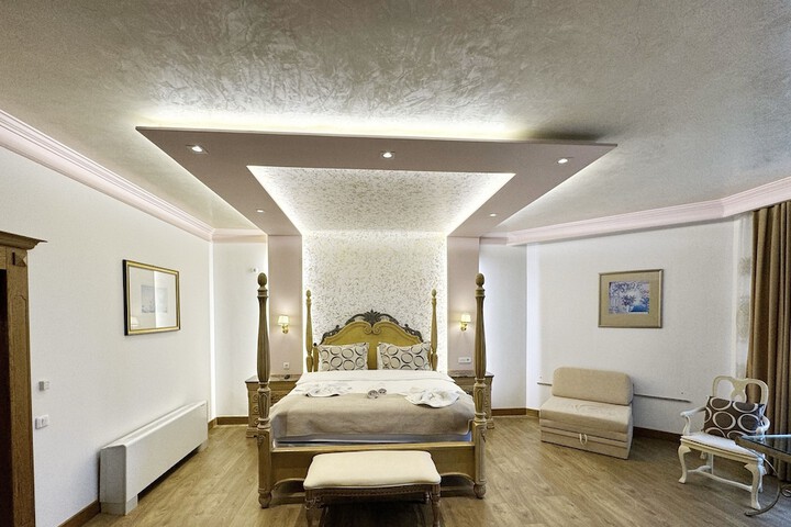 Room 40 of 121