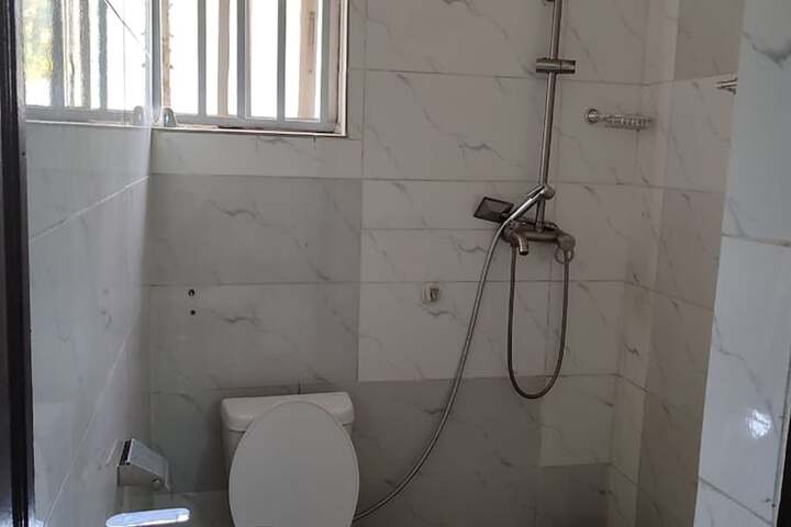 Room 20 of 34