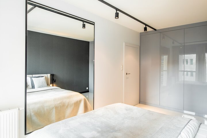 Room 28 of 155