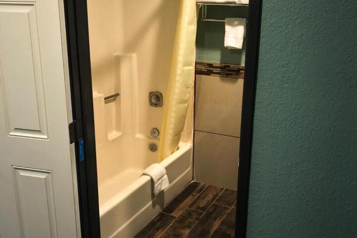 Guest Suite Photo