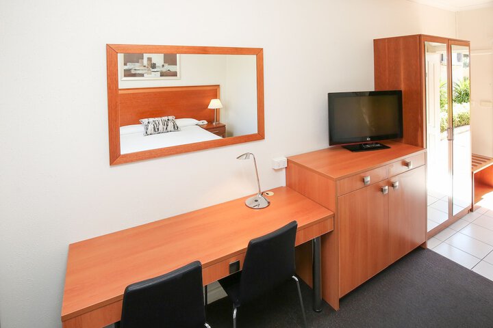 Room 72 of 121