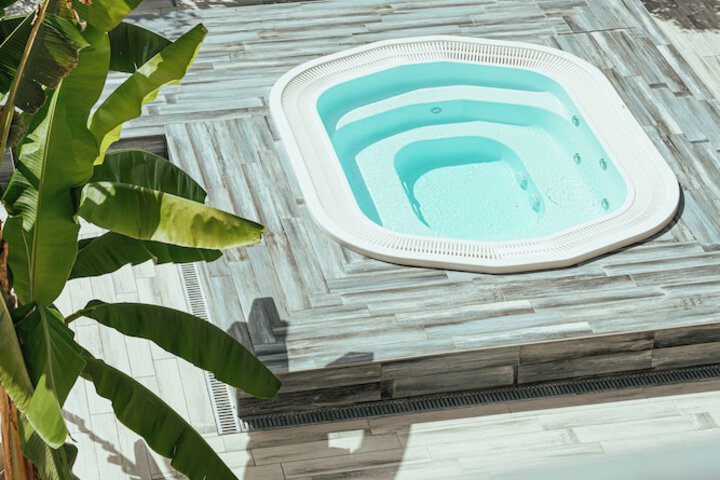 Pool 53 of 87