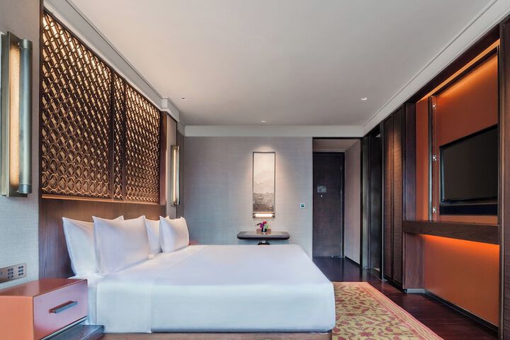 Room 17 of 110