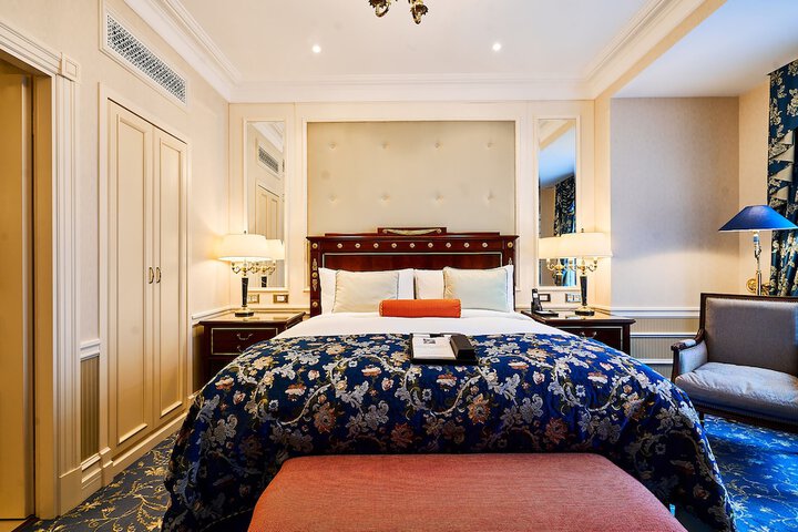 Room 30 of 63