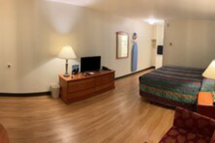Room 18 of 25