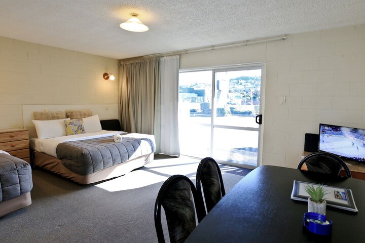 Room 51 of 75